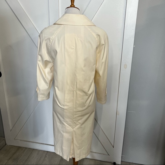 London Fog cream trench coat - Picture 9 of 13